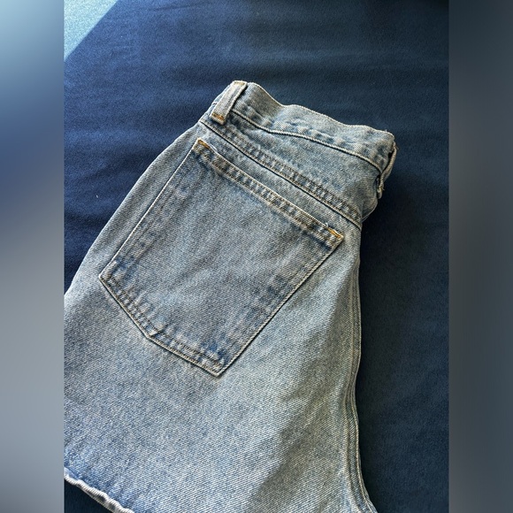 Skoozi size 5 studded mom jean shorts - Picture 3 of 4